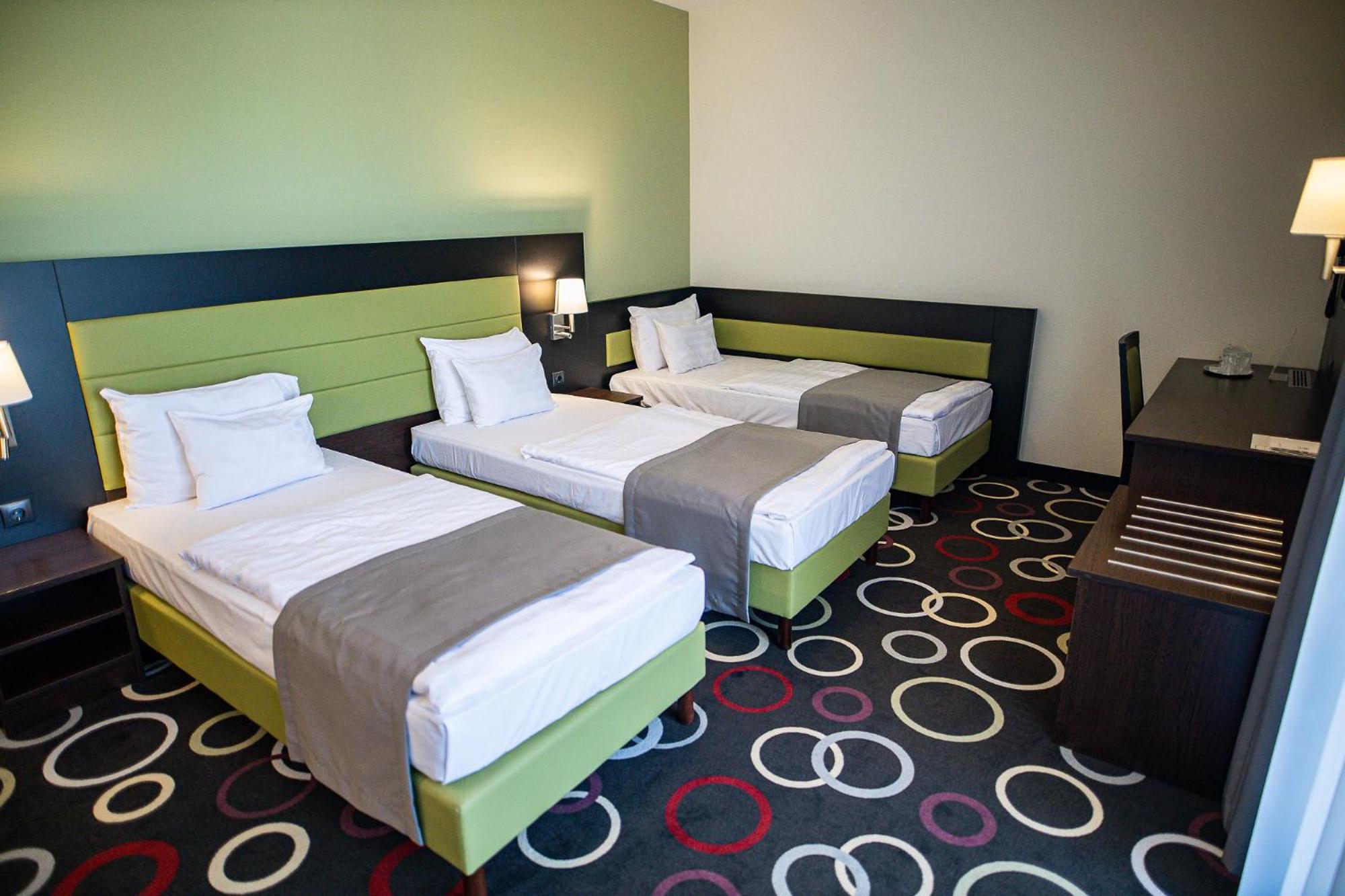 Garden Hotel Wellness és Konferencia Szolnok Extérieur photo