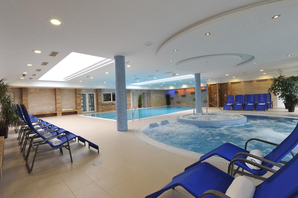 Garden Hotel Wellness és Konferencia Szolnok Extérieur photo